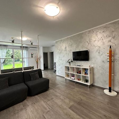 Villa 2 Cassano dʼAdda Exteriör bild