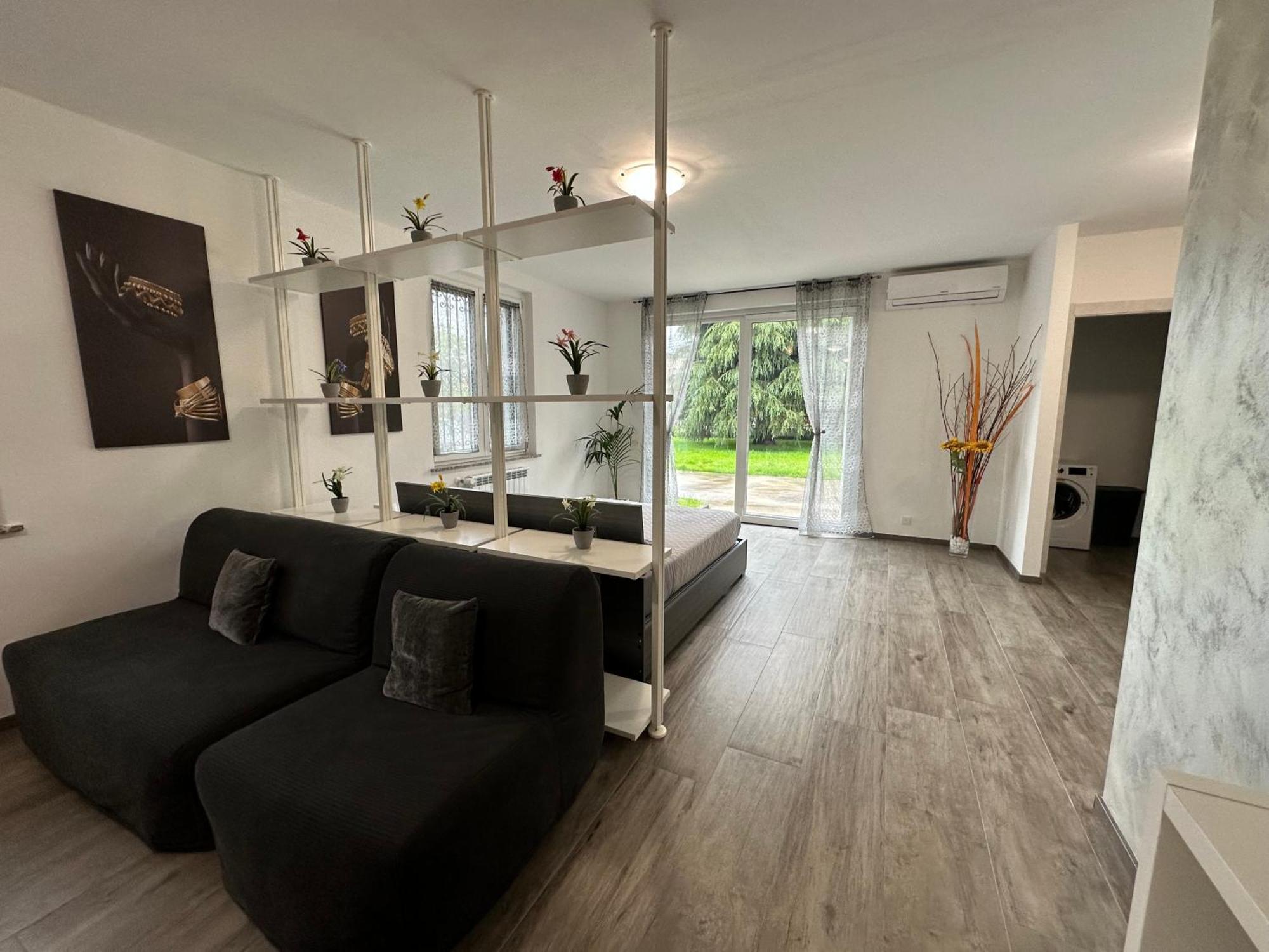 Villa 2 Cassano dʼAdda Exteriör bild
